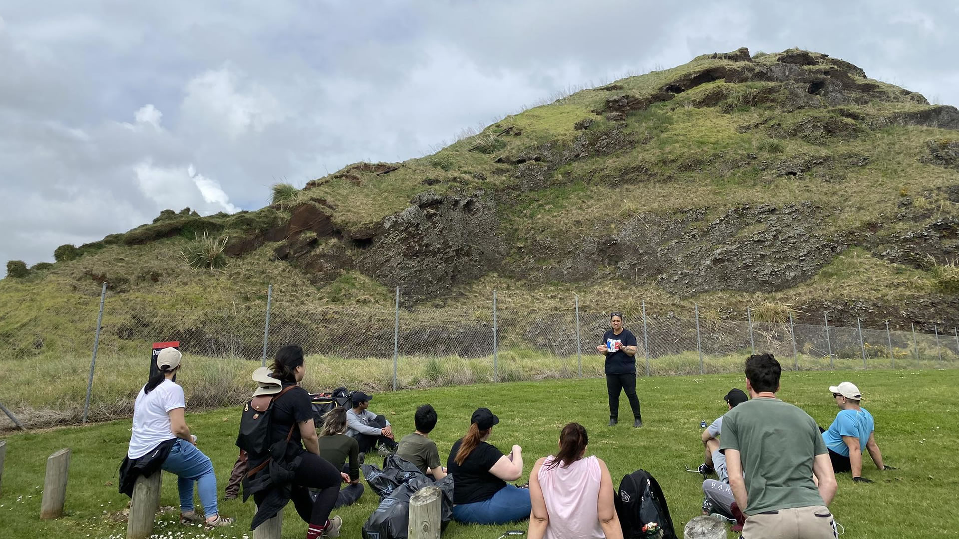 Mahi Tiaki Taiao ki Matukutuureia